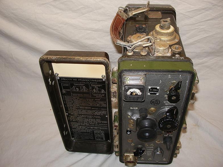 Внешний вид радиостанции Р-108М