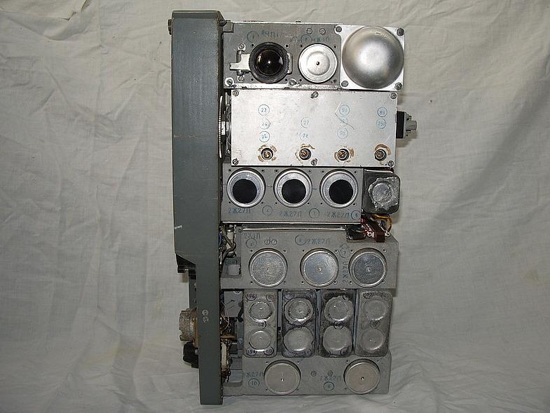 Радиостанция Р-109Д со снятым кожухом